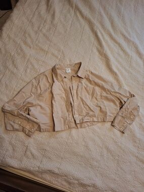 aerie Cropped Shirt Jacket in Beige-Tan